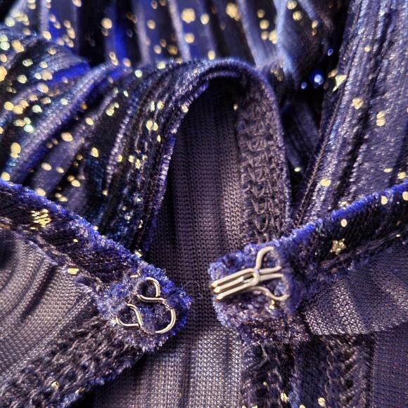 BCBGeneration Culotte Navy Blue & Gold Flake Sleeveless Pleated Knit Jumpsuit SM - Picture 8 of 11